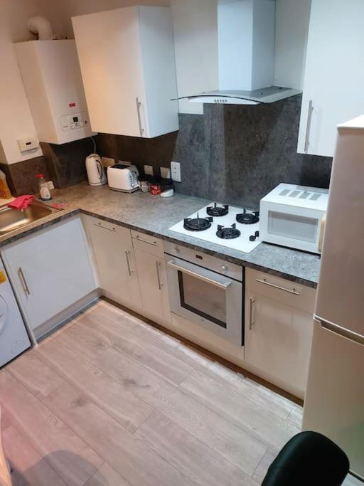 Home Away Barking Barking  Extérieur photo