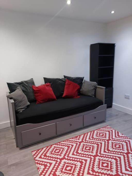 Home Away Barking Barking  Extérieur photo