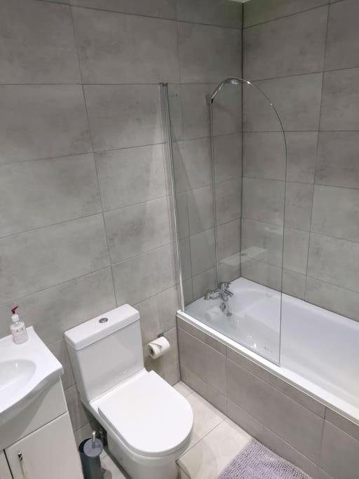 Home Away Barking Barking  Extérieur photo